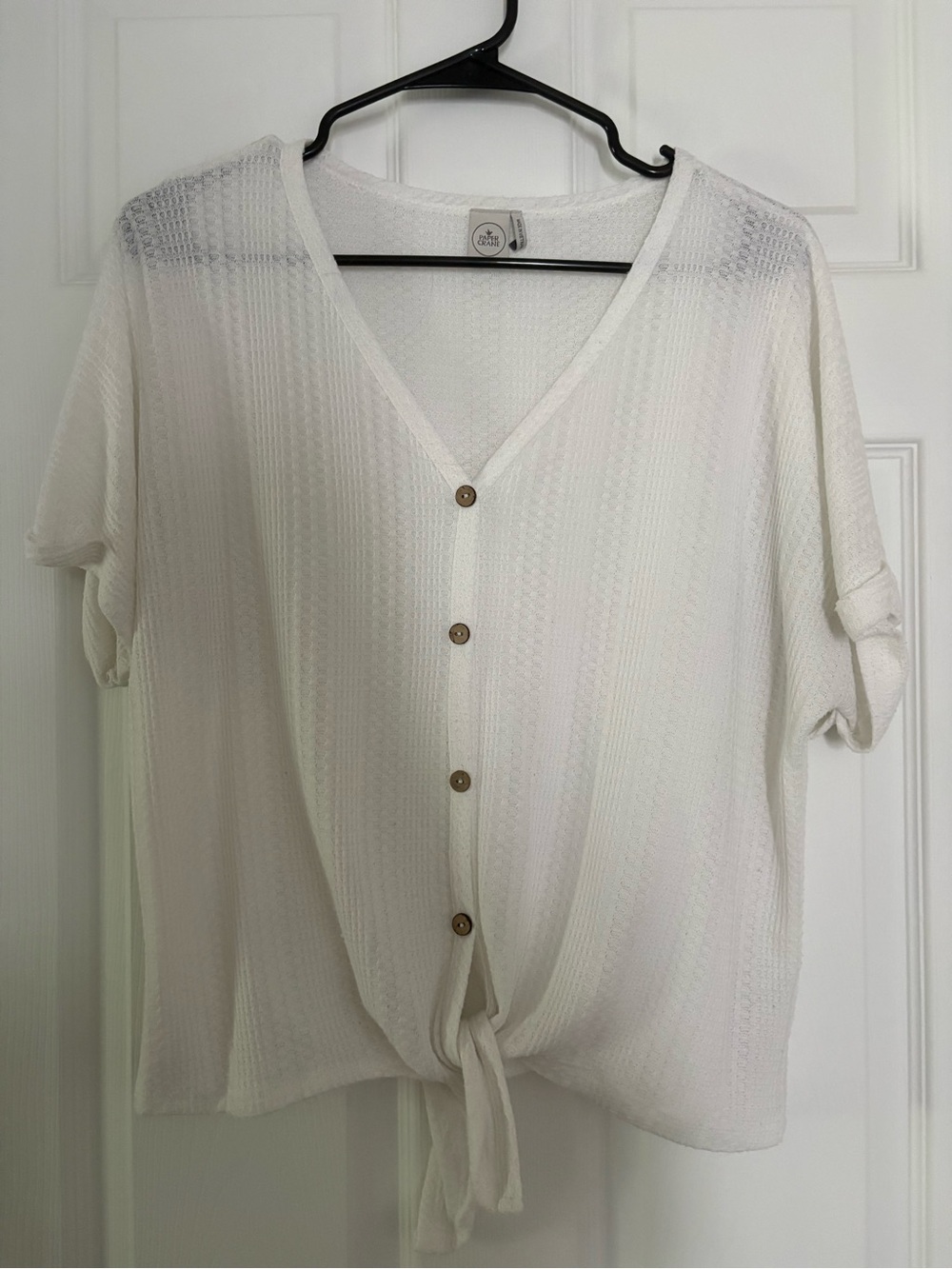 Paper Crane White Button-Front Tie Hem V-Neck Top